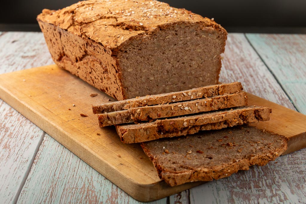 Glutenfritt fullkornsbröd