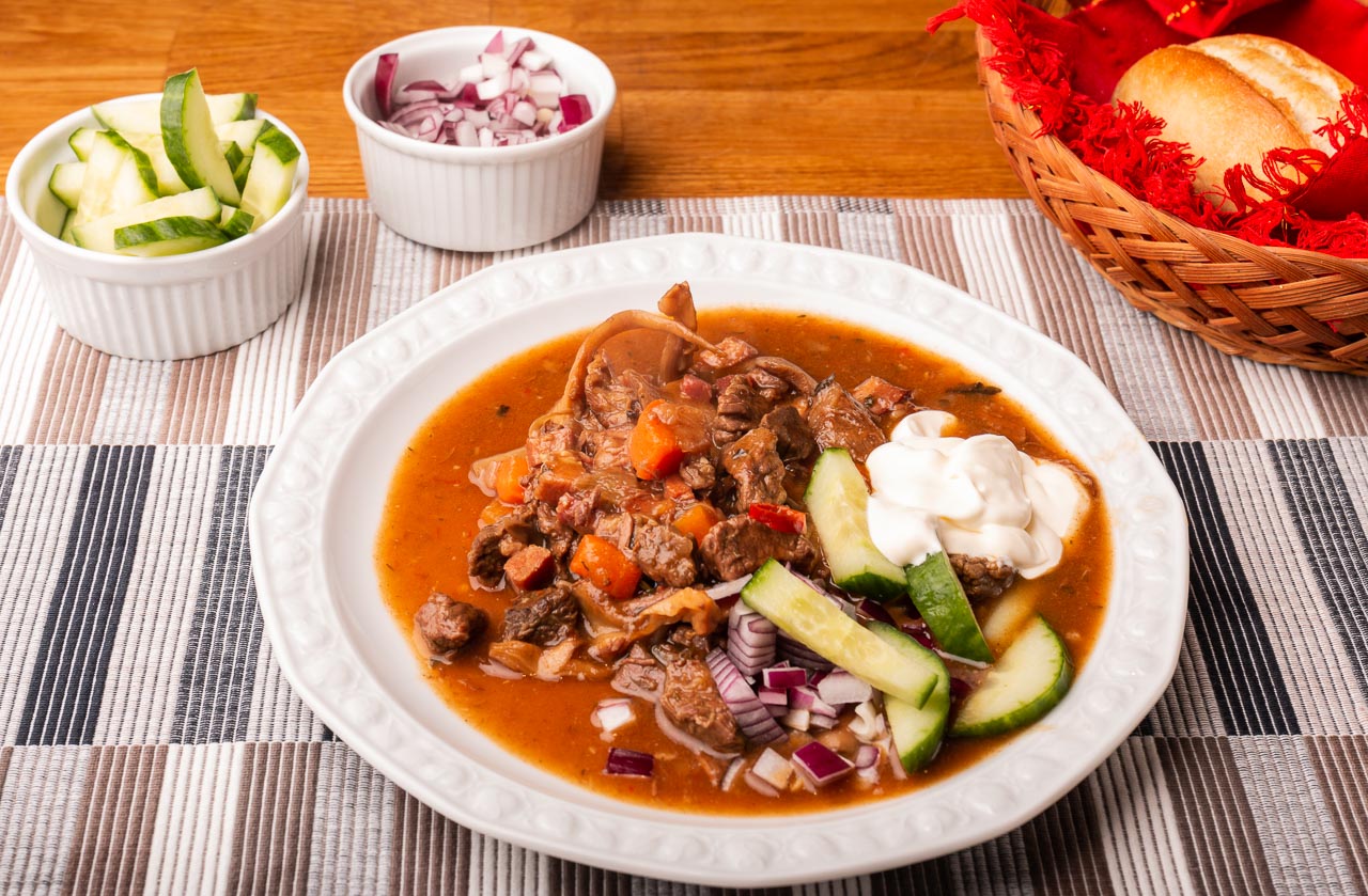 chili med ostronskivling serverad