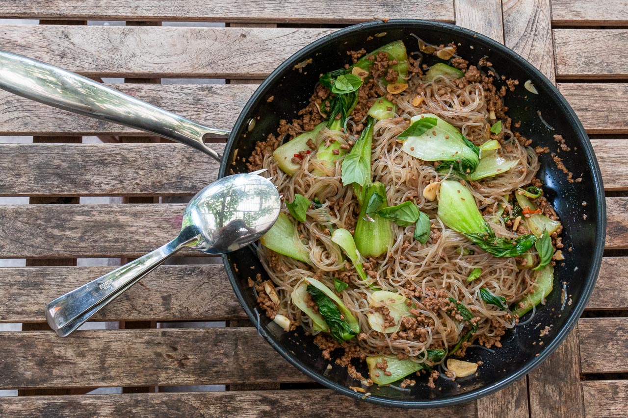 Nudelwok i pannai
