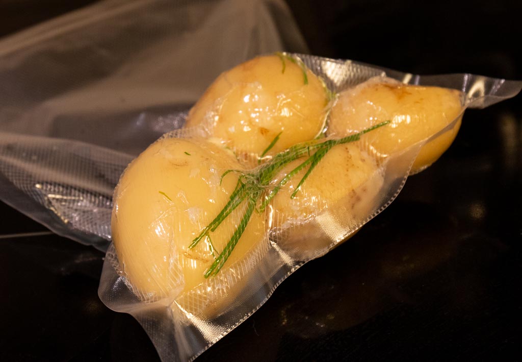 Sous vide av nypotatis